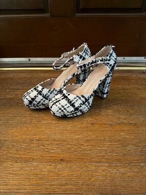 Allegra K Black and White Tweed Platform Mary Jane Heels